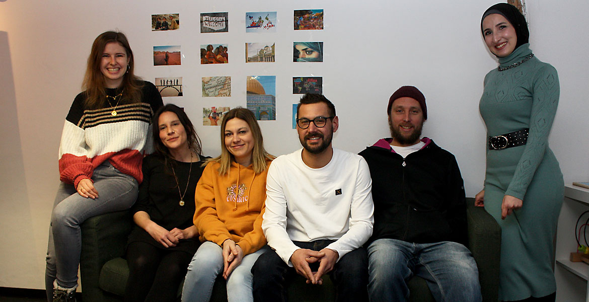Ambulante Betreuung von jungen Flüchtlingen - das Team (von links): Melanie Baur, Daniela Löb, Rebecca Burchard, Felix Schehl, Markus Graf und Sidra Engrou.